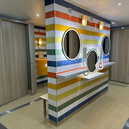 Wildflower, Premium Plus Hot Tub Lodge South Cerney Exterior foto